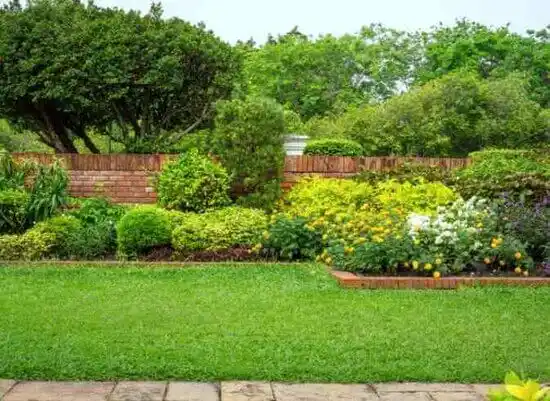 landscaping services Urich